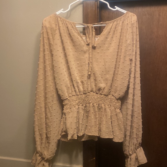 Peach Love womens top size medium - Picture 2 of 6